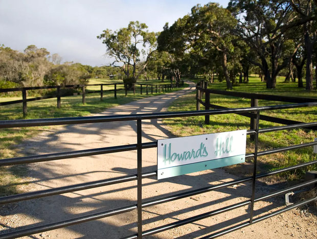 Photo 15 for Howard's Hill Barn