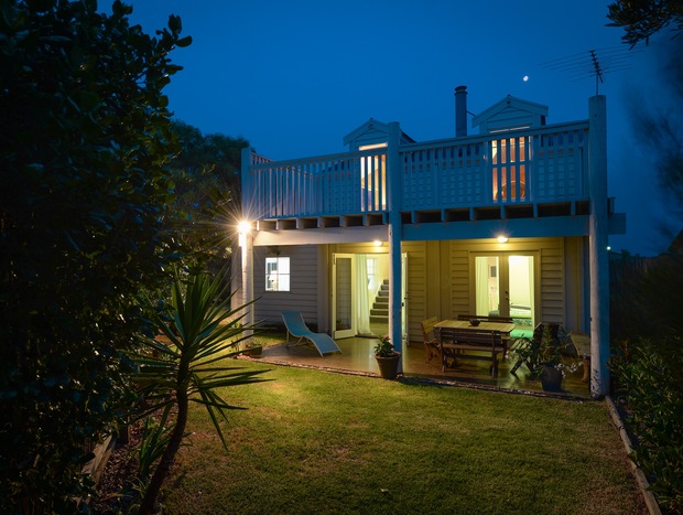Photo 33 for Surfers Palace Torquay 1 min walk to the beach
