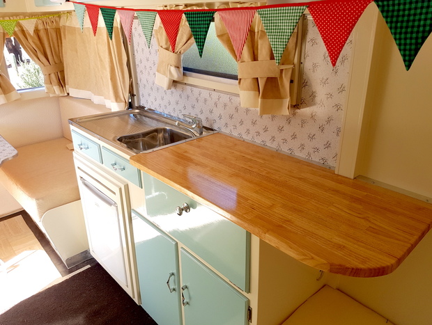 Photo 5 for Beachside Bertie Retro Caravan