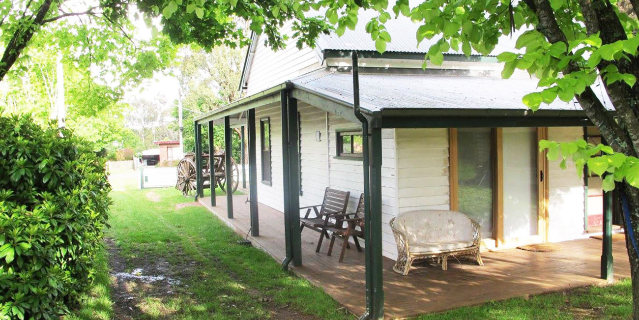 Lynden Cottage Cottage for Rent in Trentham, Macedon Ranges, VIC, AU