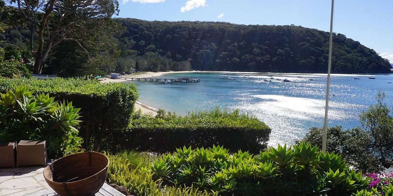 Sandstone Cottage Great Mackerel Beach Beach house for Rent in