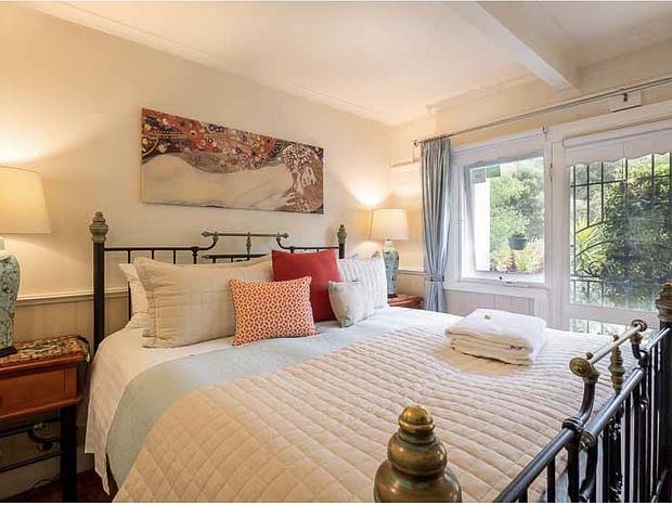 Photo 3 for Brentwood Apartments - Garden View