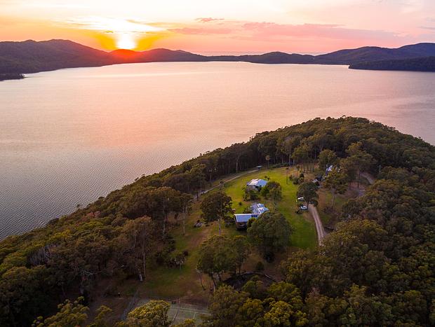 Photo 6 for Dreamy Lakefront Getaway