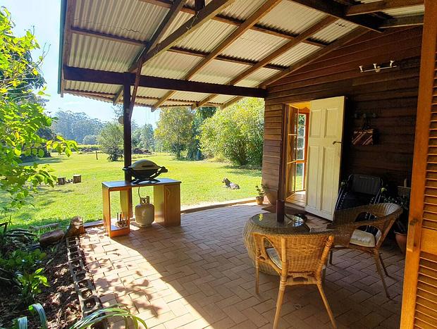 Photo 10 for Rustic Funky Eco Cottage - A place for Stay & Clay