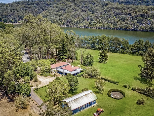 Photo 10 for Berry Hill - Hawkesbury Riverfront Homestead