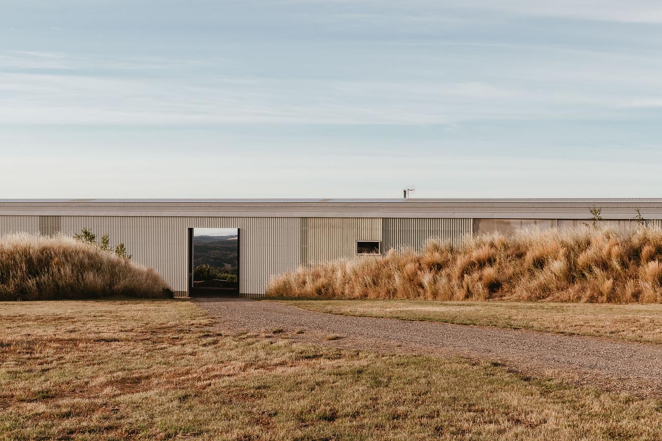 Daylesford Longhouse House for Rent in Elevated Plains, Macedon