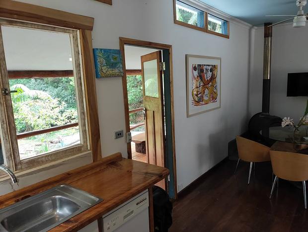 Photo 9 for Sweetwater Cottage - A Valley Retreat