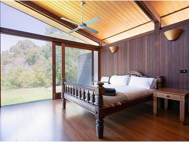 Photo 10 for Blueys Beach Lake House