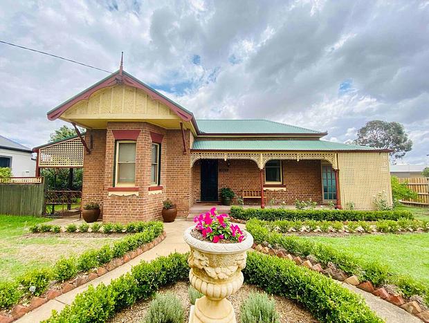 Photo 26 for Avoca House - Circa 1900 Gorgeous Federation Home