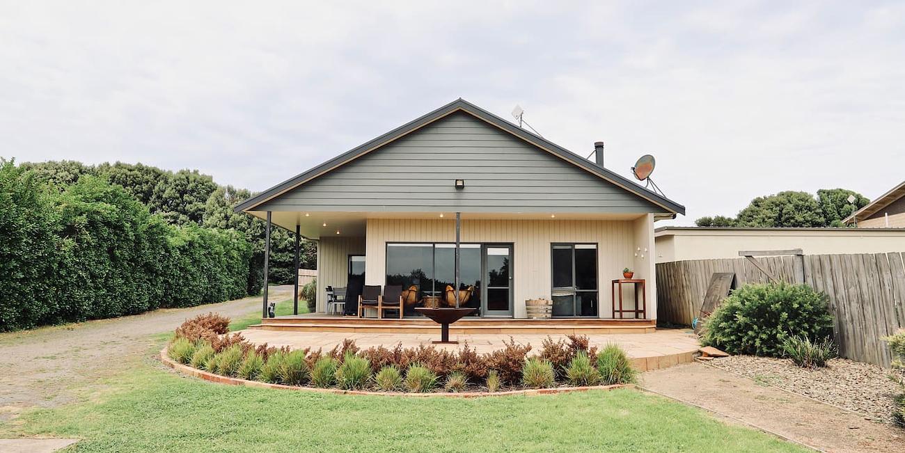 Apostle Hideaway Central Port Campbell Beach house for Rent in Port