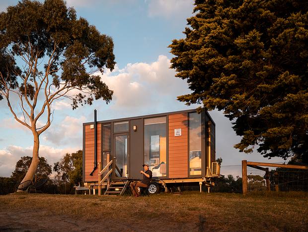 Photo 4 for Tiny House Big View 1