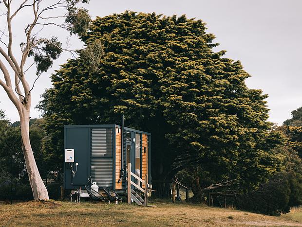Photo 7 for Tiny House Big View 1