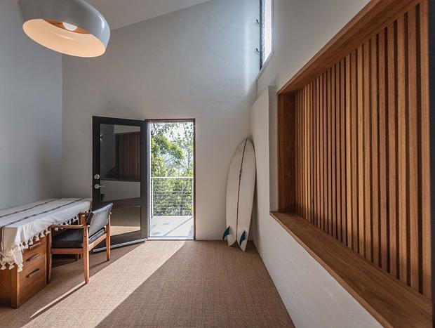 Photo 11 for Osprey - Stunning Boomerang Beach Hideaway