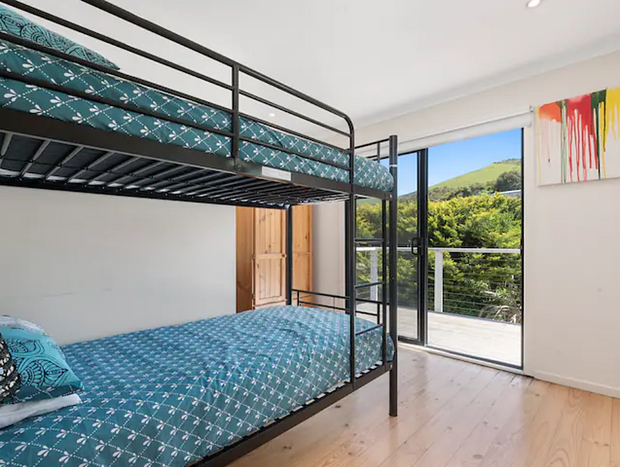 Photo 16 for IL Mare - Stunning Ocean Views along the Ocean Road