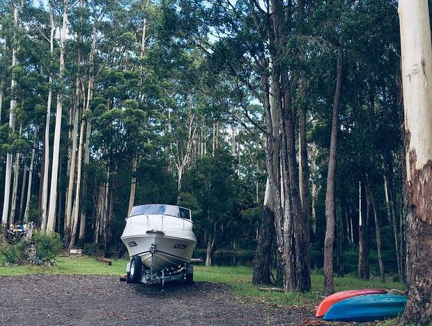 Photo 31 for The Bach - Country Rustic Accommodation