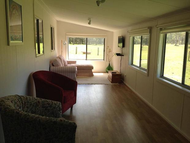 Photo 10 for The Bach - Country Rustic Accommodation