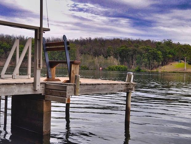 Photo 15 for Idyllic Riverside setting with Jetty