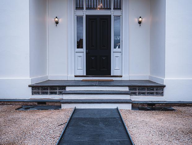 Photo 12 for Campbell House - 1882 - Luxury Group Escape