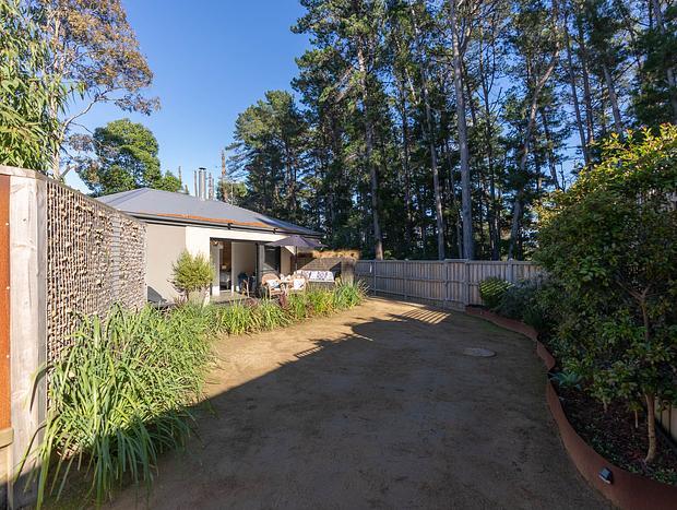 Photo 24 for Pine Beach Guest House in the Heart of Balnarring