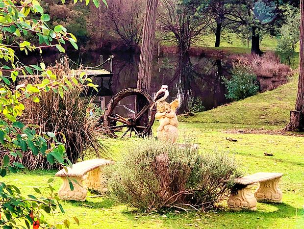 Photo 26 for Countryside Retreat - Intimate Studio Daylesford
