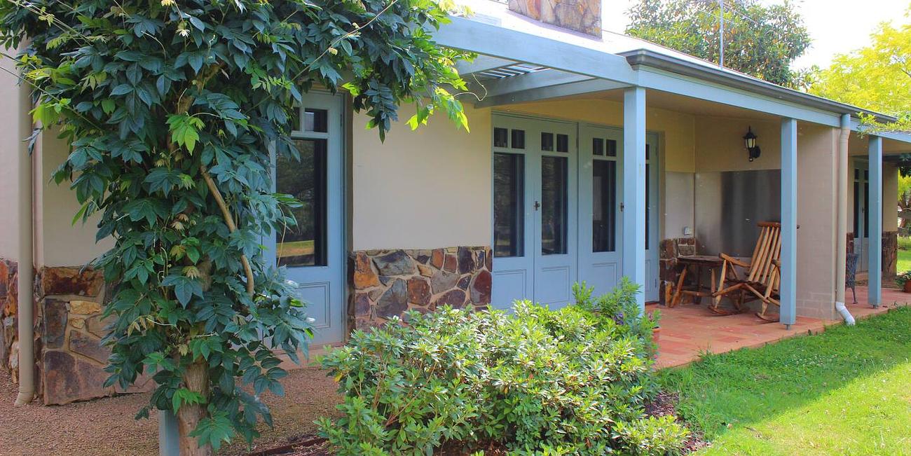 Tarra Lane Cottage A (one of two) Cottage for Rent in Tarrawarra