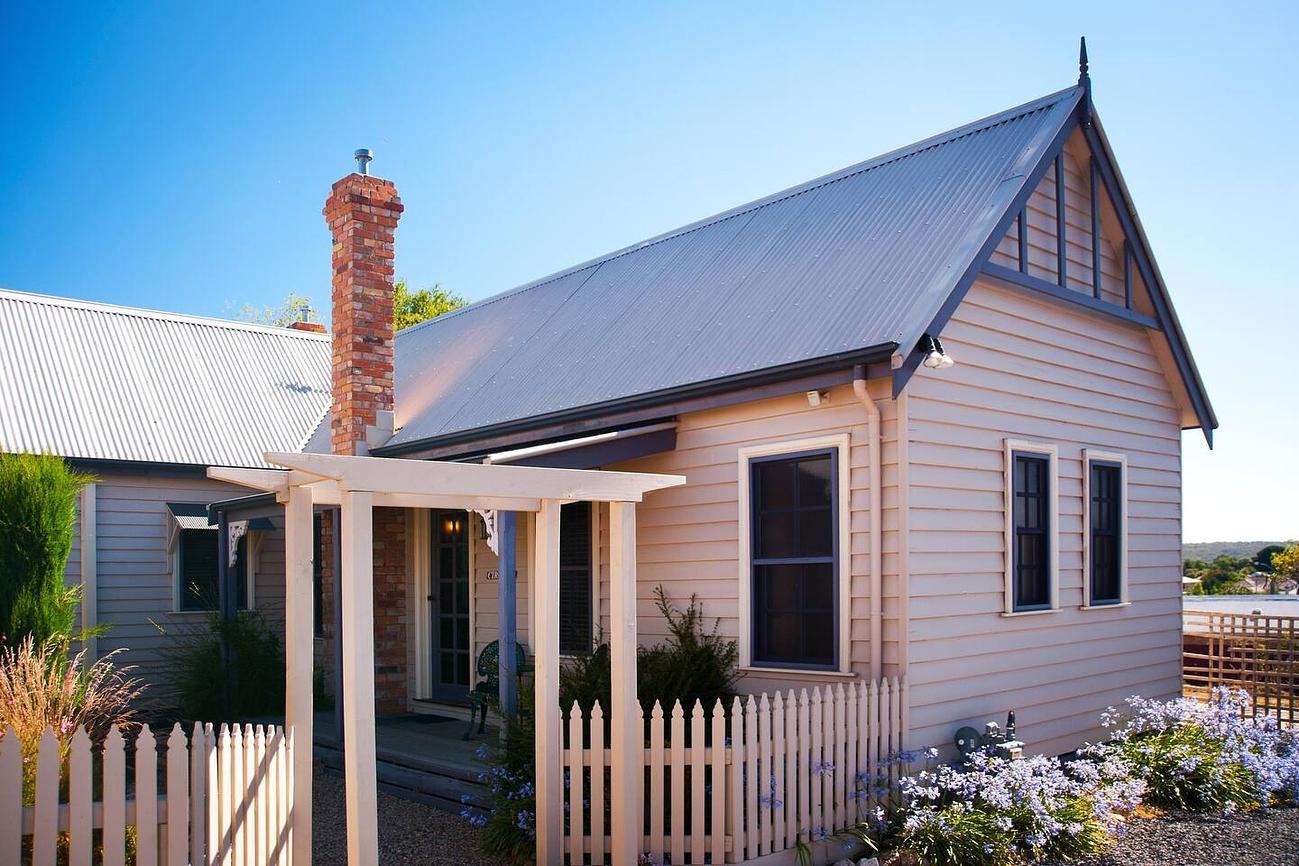 Circa Ruby Mint Daylesford Town Centre House for Rent in Daylesford