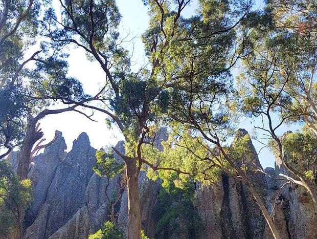 Photo 4 for Hanging Rock