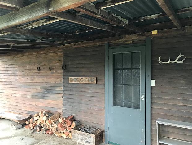 Photo 8 for Sonny's Hut - Country Escape