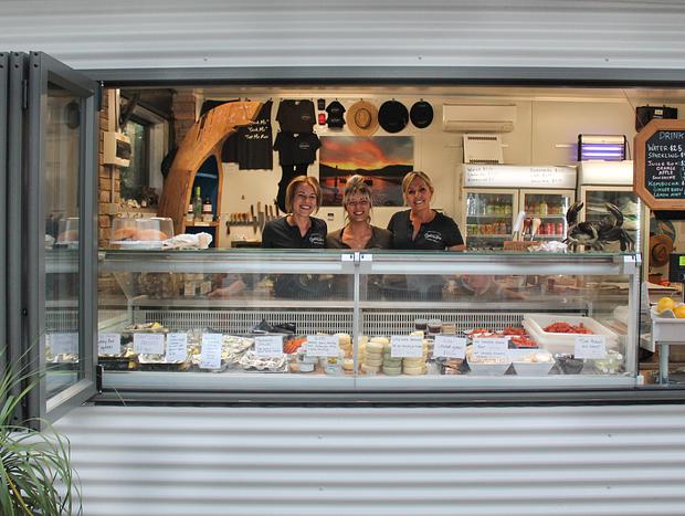 Photo 3 for Games and Seafood Platters at Hawkesbury Oyster Shed