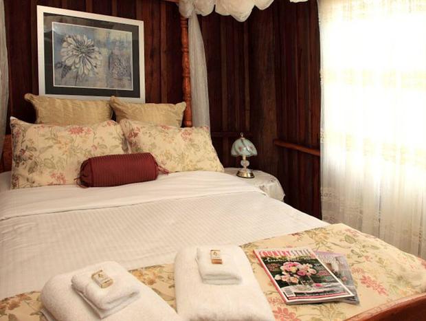 Photo 9 for Cranky Rock Cottage - Wollombi
