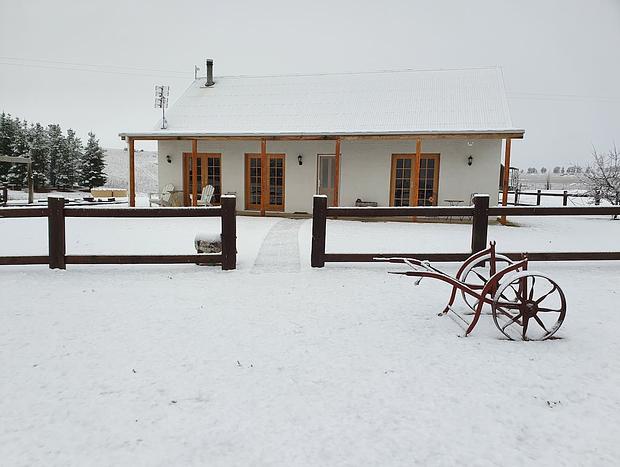 Photo 5 for Lachney Cottage - Snowy Mountains Accommodation