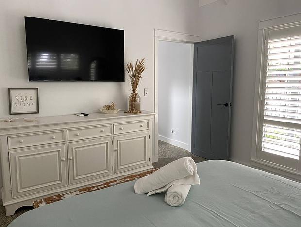 Photo 8 for Luxury Guest House Couples Retreat with Heated Private Pool in Salamander Bay
