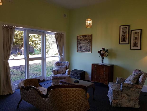 Photo 10 for Maids Quarters - Coragulac House Cottages