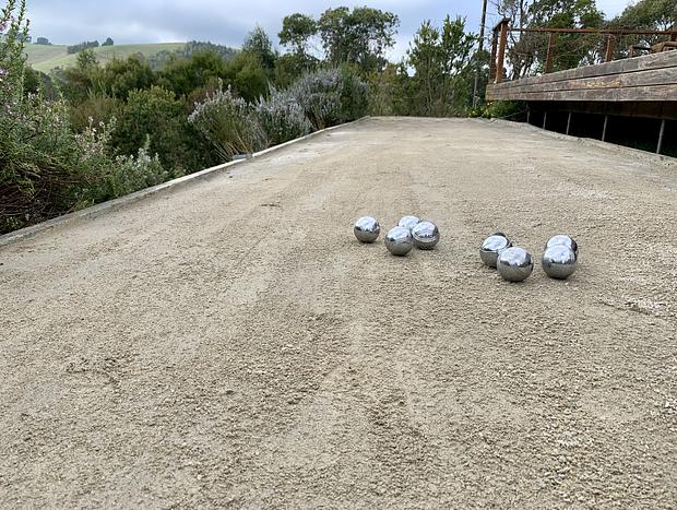 Photo 33 for Citrus Grove: private/architectural/dog-friendly/views/acreage