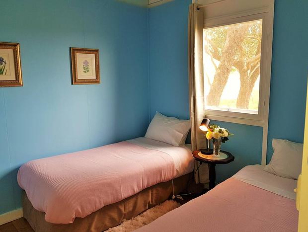 Photo 18 for Monash Cottage - Coragulac House Cottages