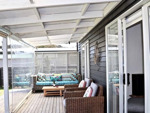 Photo 17 for Flamingo Cottage Waiheke