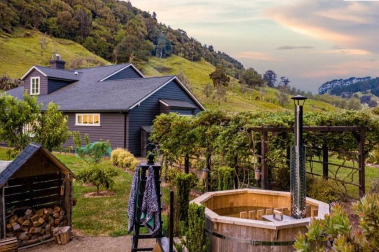 Otesha Falls Luxury B & B Suite for Rent in Waihi, The Coromandel, NZ