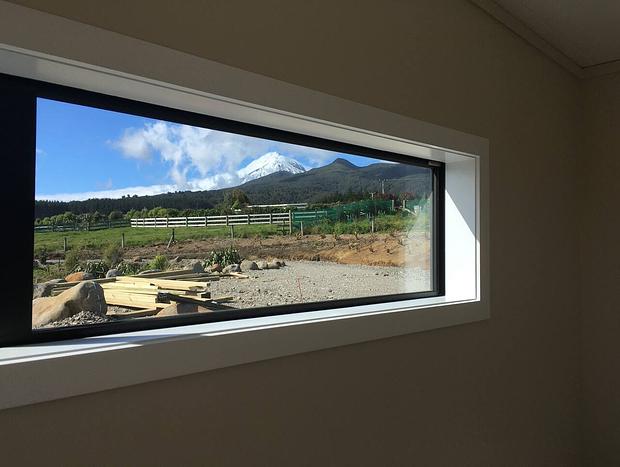 Photo 7 for Mangorei Heights - Tui Cabin - No Cleaning Fees