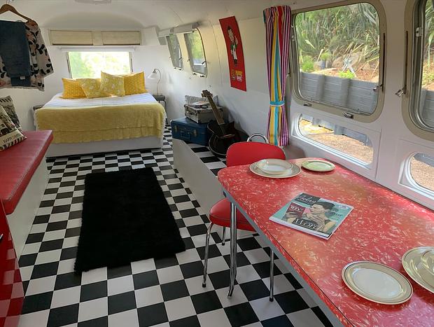 Photo 10 for Airstream - Stella the Excella