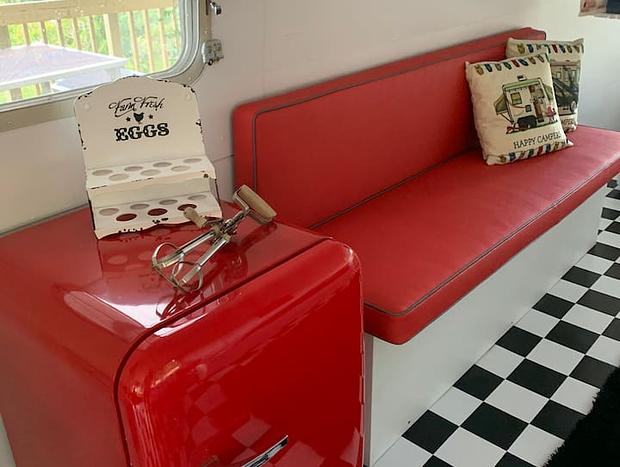 Photo 25 for Airstream - Stella the Excella