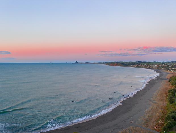 Photo 3 for Sunset Seat