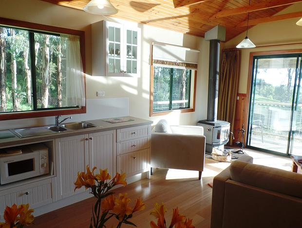 Photo 5 for Secluded Spa Cottage