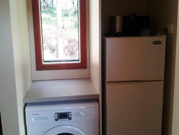 Photo 14 for Secluded Spa Cottage