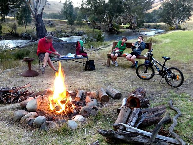 Photo 8 for Elm Cottage Tumut - Blue Gum Cottage
