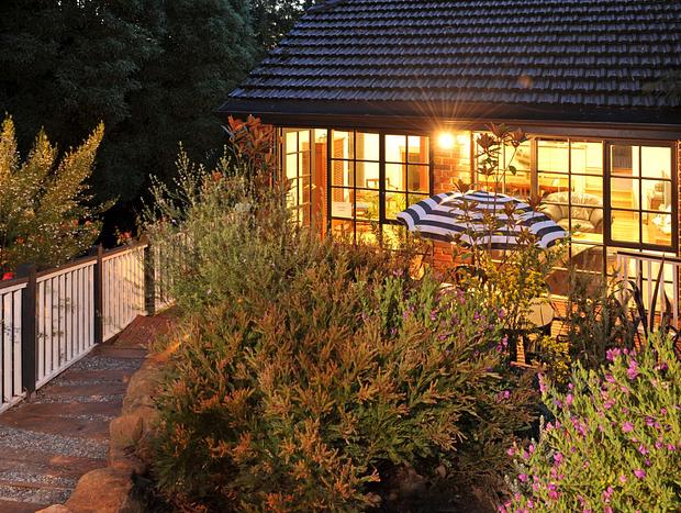Photo 4 for Verandah View Cottage - Outdoor Spa