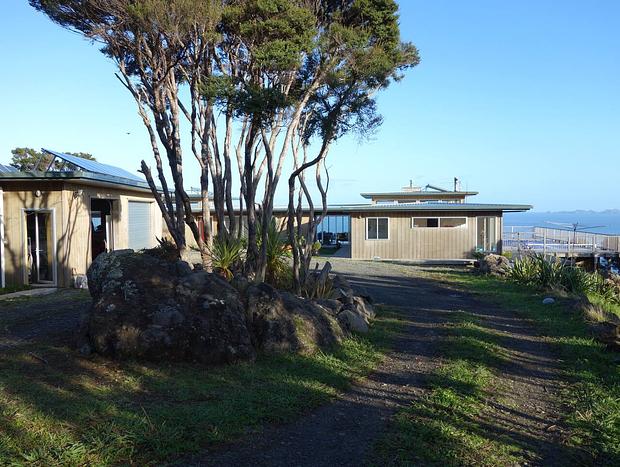 Photo 11 for XSPOT - Off-grid Cliff Top Apartment For Two in 4WD Location