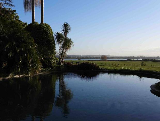 Photo 8 for Karaka Seaview Cottage