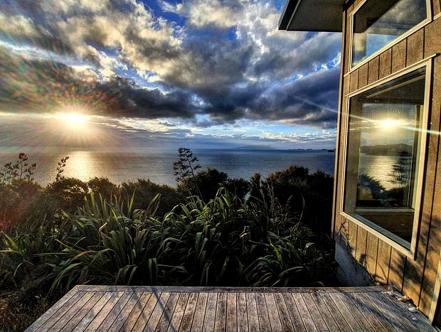 Photo 9 for XSPOT - Off-grid Cliff Top Apartment For Two in 4WD Location