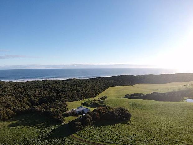 Photo 31 for The White House at Morgans Beach