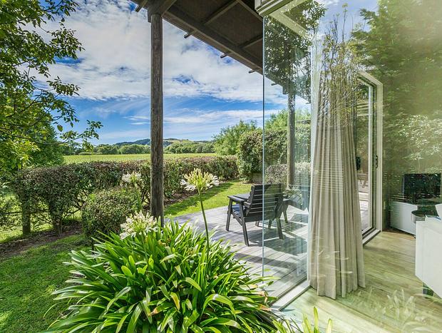 Photo 25 for Te Awanga Cottages - Awa
